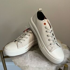 NWT XTI Low Top Sneaker in Beige